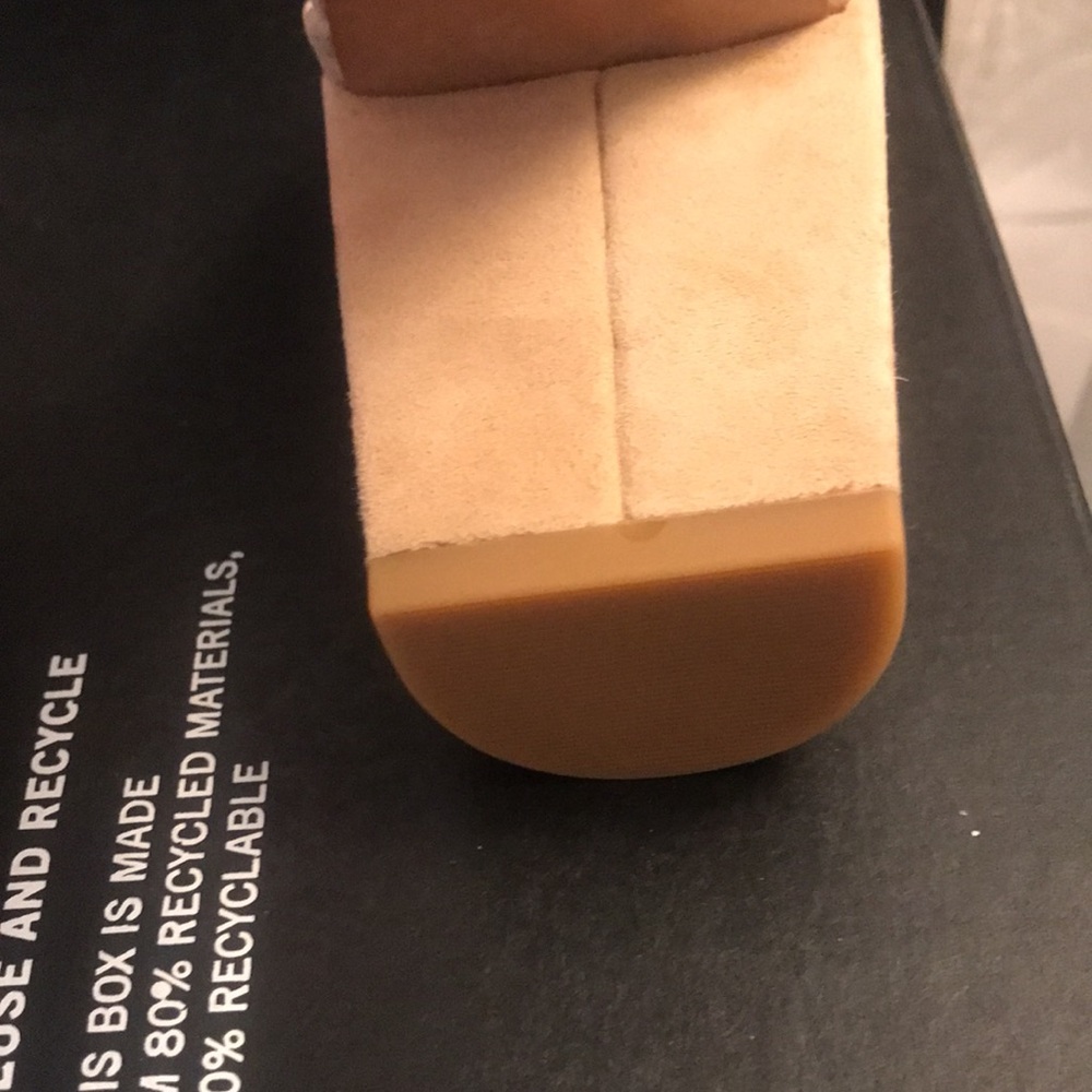 Kenneth Cole Women's Tan Heeled Sandals - Picture 9 of 13